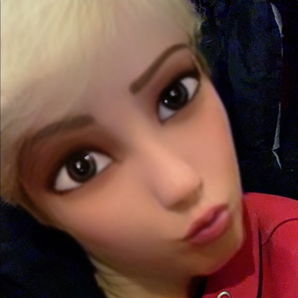 Meet your Posher, Sabrina - Picture 1 of 1